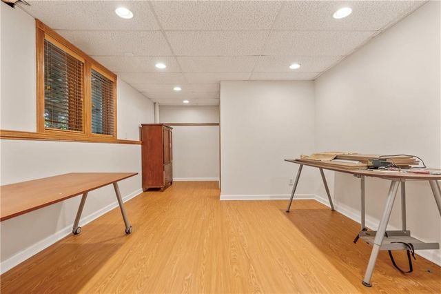 15007 W 76th Street, Lenexa, KS 66216