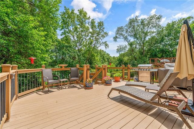 15007 W 76th Street, Lenexa, KS 66216