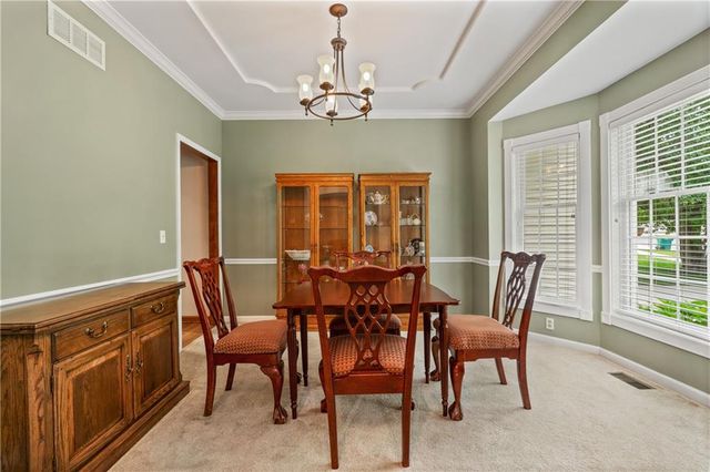 15007 W 76th Street, Lenexa, KS 66216
