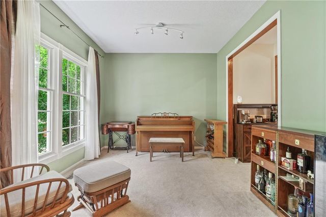 15007 W 76th Street, Lenexa, KS 66216