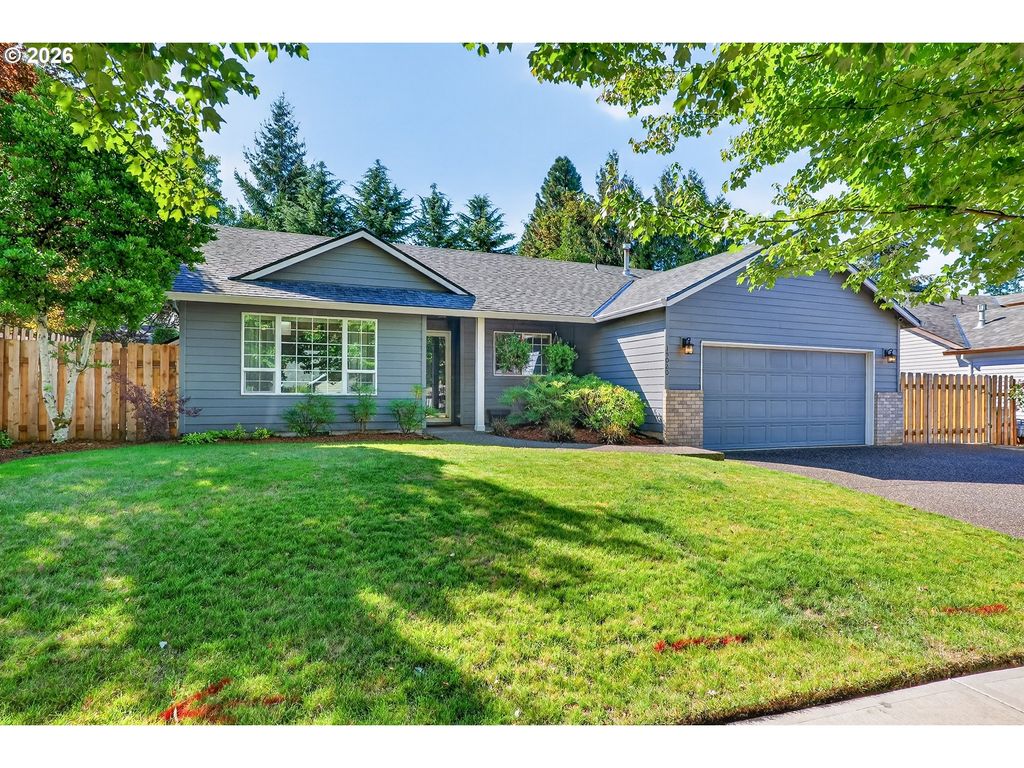 15020 SAINT ANDREWS Dr, Oregon City, OR 97045