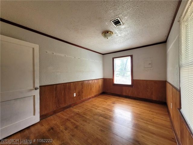 1100 Dechard Street, Van Buren, AR 72956