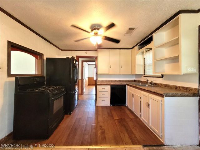 1100 Dechard Street, Van Buren, AR 72956