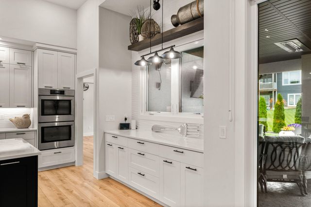 3705 E Cypress Street, Springfield, MO 65802