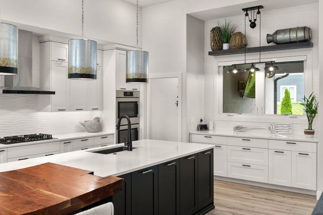 3705 E Cypress Street, Springfield, MO 65802