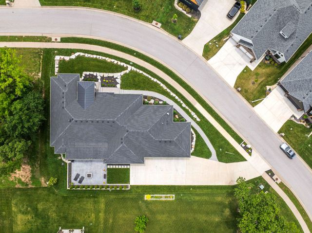 3705 E Cypress Street, Springfield, MO 65802