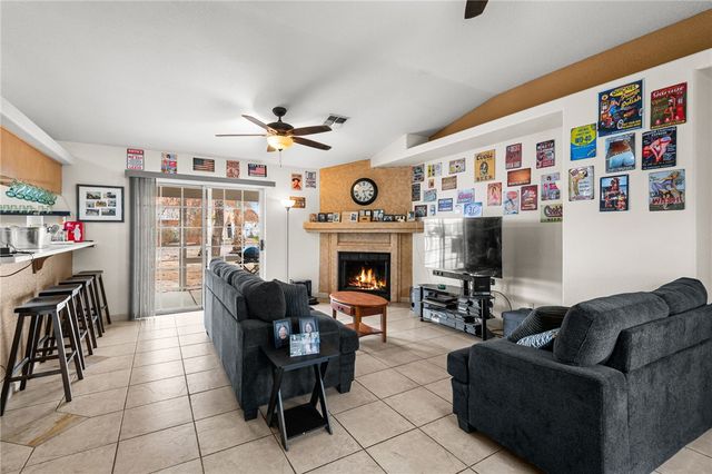 3633 N Milky Way Road, Golden Valley, AZ 86413