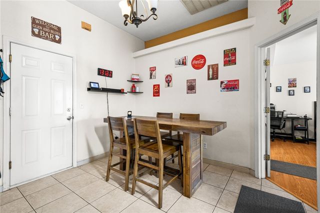 3633 N Milky Way Road, Golden Valley, AZ 86413