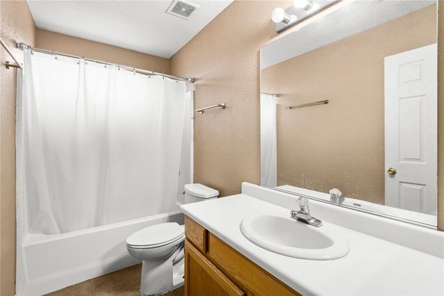 3633 N Milky Way Road, Golden Valley, AZ 86413