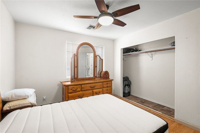 3633 N Milky Way Road, Golden Valley, AZ 86413