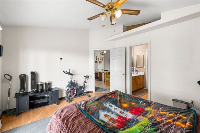 3633 N Milky Way Road, Golden Valley, AZ 86413