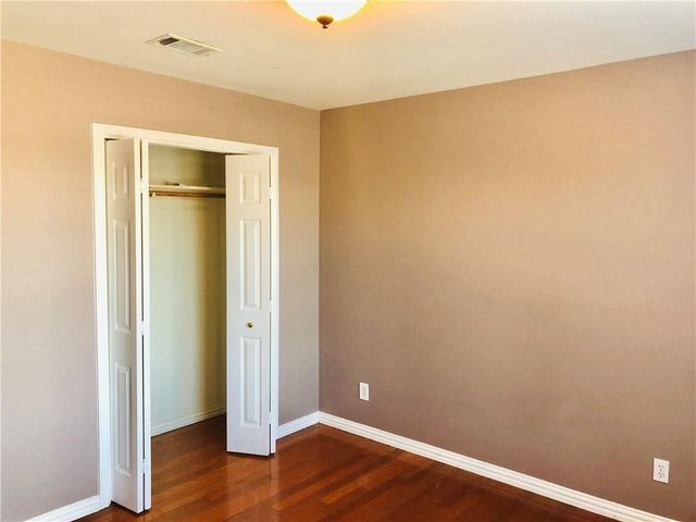 2305 S Crossing DR, Round Rock, TX 78664