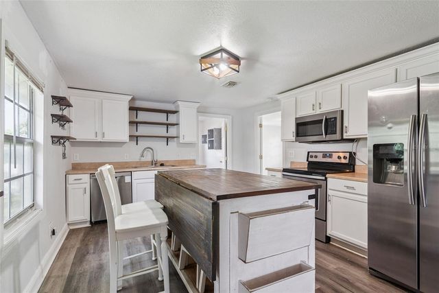 650 S LAKEWOOD AVENUE, Ocoee, FL 34761
