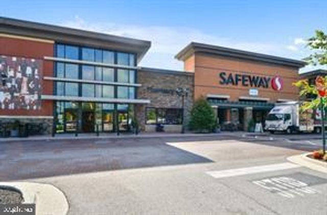 17626 LONGVIEW LN, Olney, MD 20832