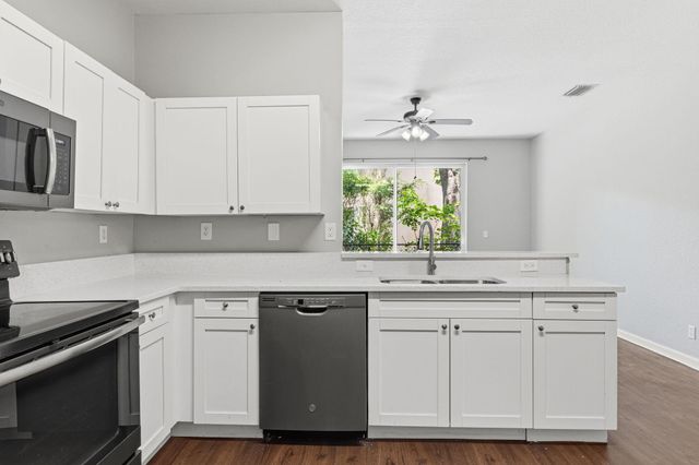 5205 Eagle Cay Manor, Coconut Creek, FL 33073