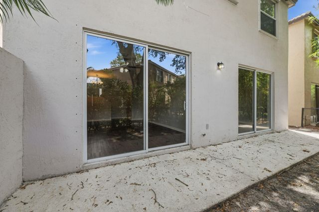 5205 Eagle Cay Manor, Coconut Creek, FL 33073