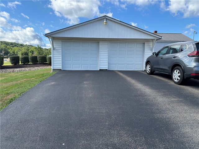 203 Mountain View Rd, South Union Twp, PA 15401