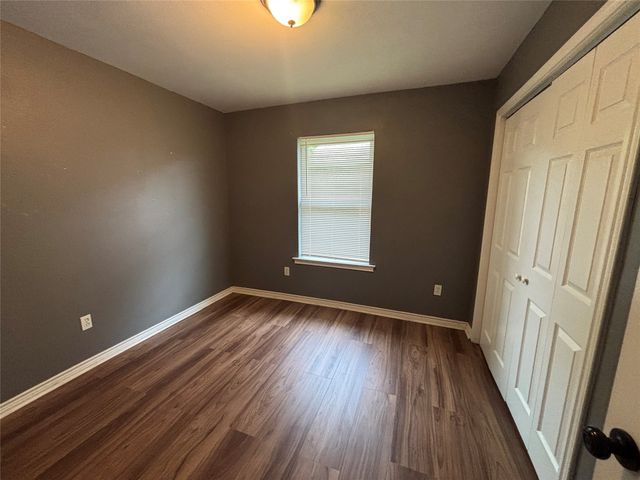 619 Allencrest Drive, White Settlement, TX 76108