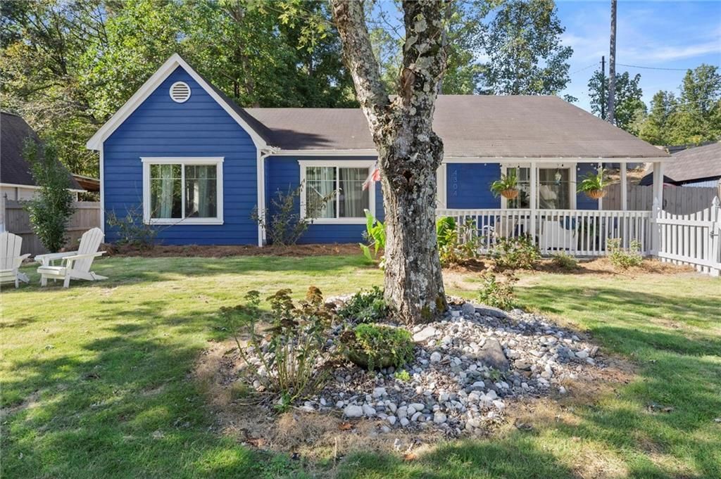 4304 Hillview Drive, Acworth, GA 30101