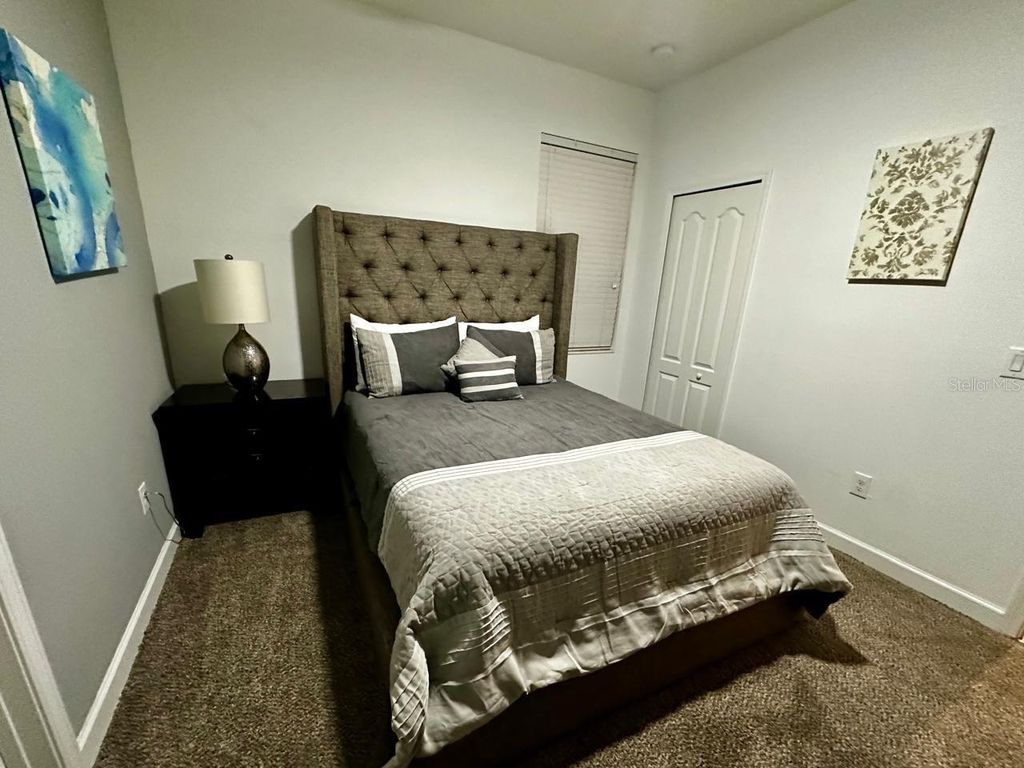 Image 11 of property listing at 1477 ROLLING FAIRWAY DRIVE, Davenport, FL 33896