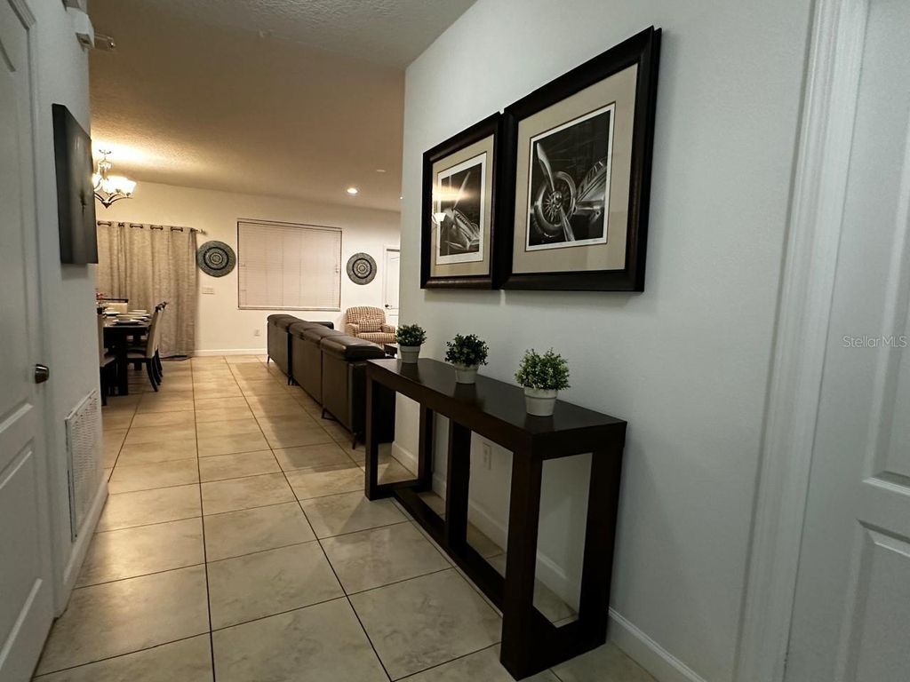 Image 21 of property listing at 1477 ROLLING FAIRWAY DRIVE, Davenport, FL 33896