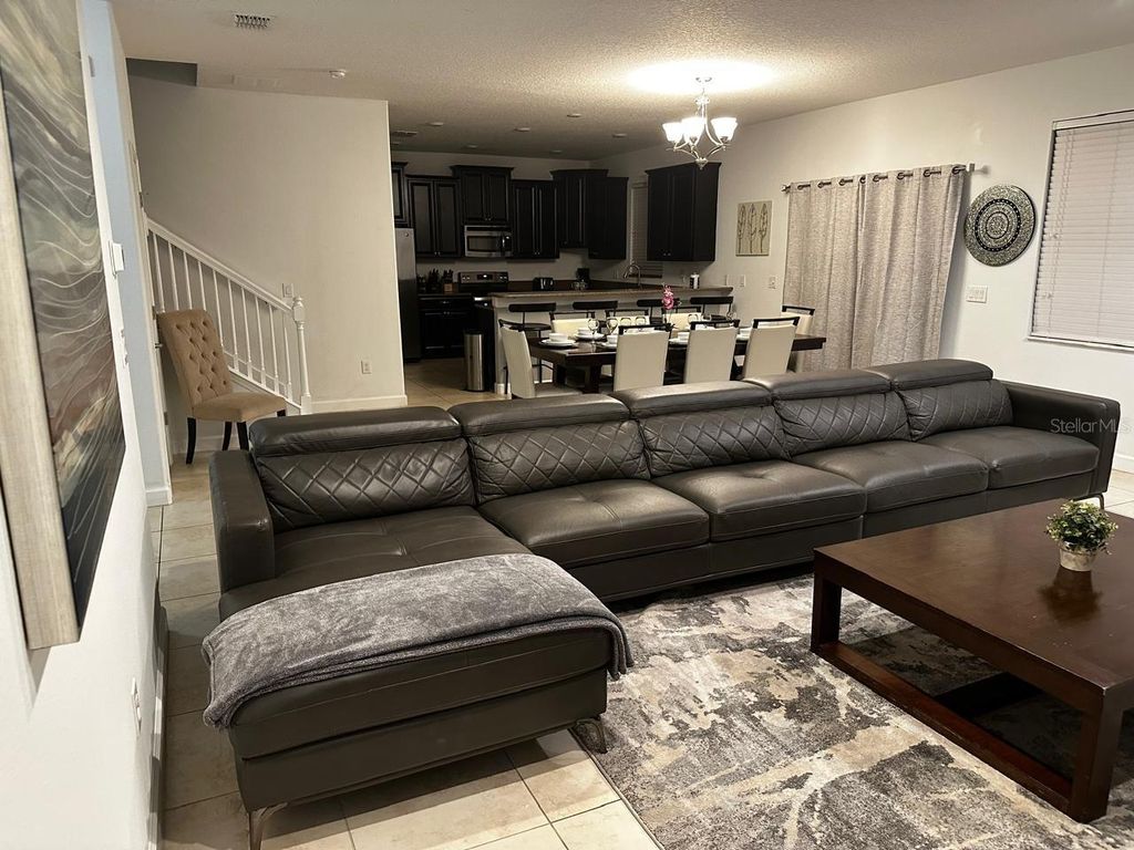 Image 8 of property listing at 1477 ROLLING FAIRWAY DRIVE, Davenport, FL 33896
