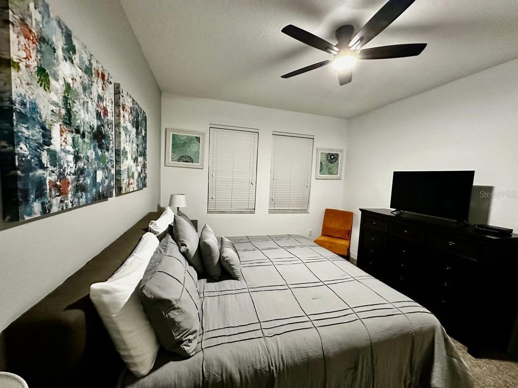 Image 9 of property listing at 1477 ROLLING FAIRWAY DRIVE, Davenport, FL 33896