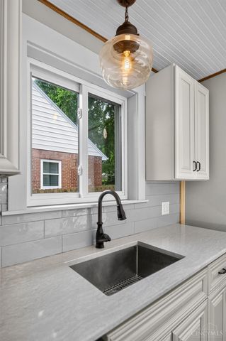 2169 Glenside Avenue, Norwood, OH 45212