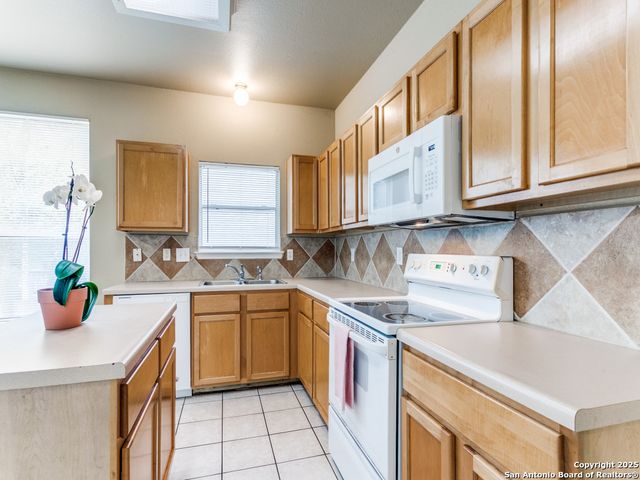 3409 Abbeville, Schertz, TX 78154