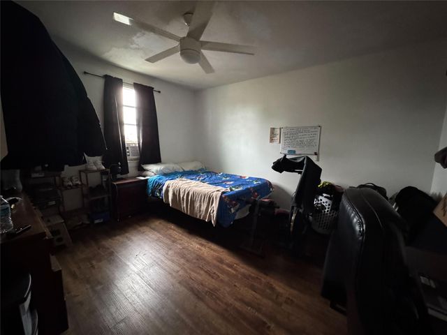 108 Road 5126, Cleveland, TX 77327