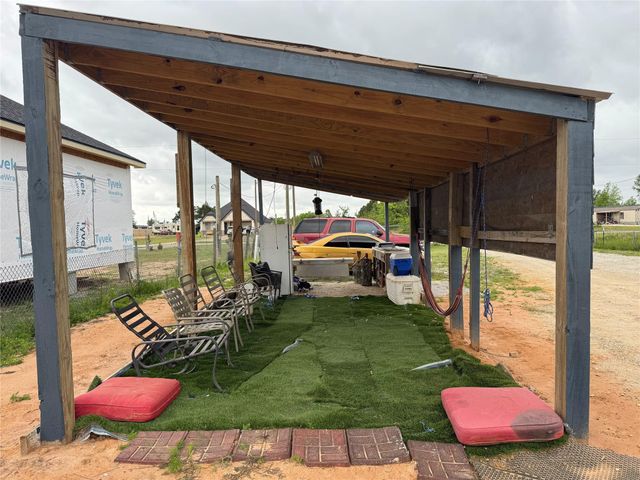 108 Road 5126, Cleveland, TX 77327