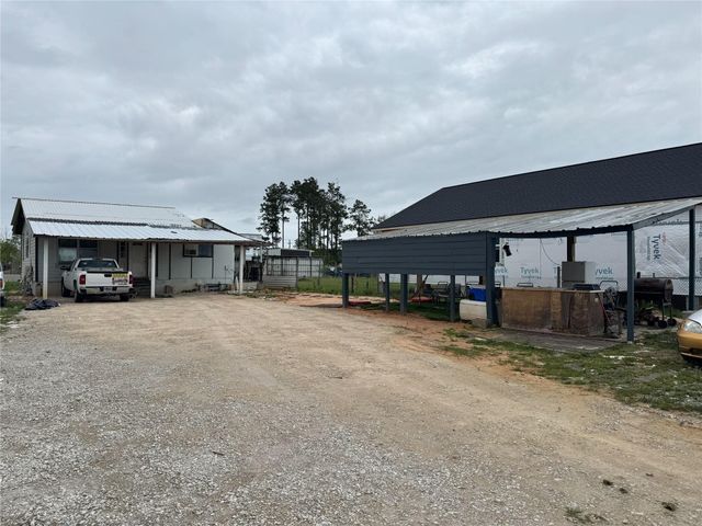 108 Road 5126, Cleveland, TX 77327