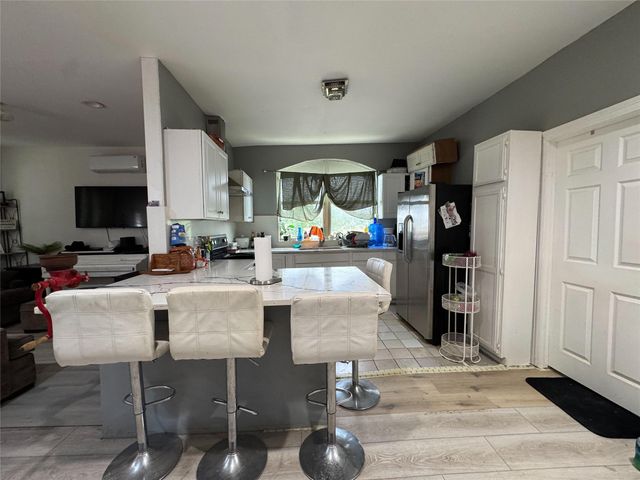 108 Road 5126, Cleveland, TX 77327