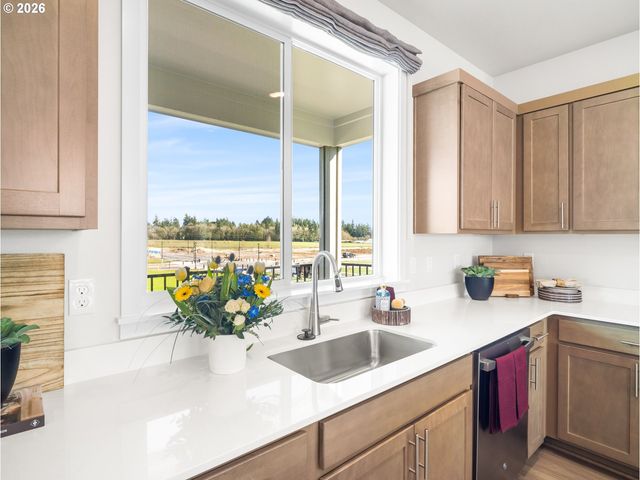 16660 Sw Gypsum Ter, King City, OR 97140