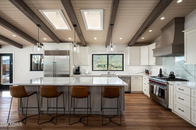 5201 E ROCKAWAY HILLS Drive, Cave Creek, AZ 85331