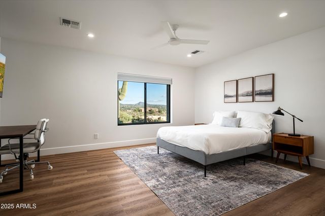 5201 E ROCKAWAY HILLS Drive, Cave Creek, AZ 85331