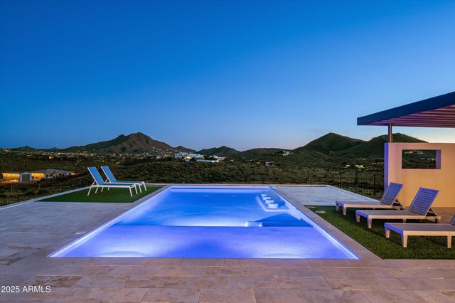 5201 E ROCKAWAY HILLS Drive, Cave Creek, AZ 85331