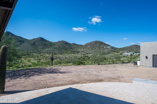 5201 E ROCKAWAY HILLS Drive, Cave Creek, AZ 85331