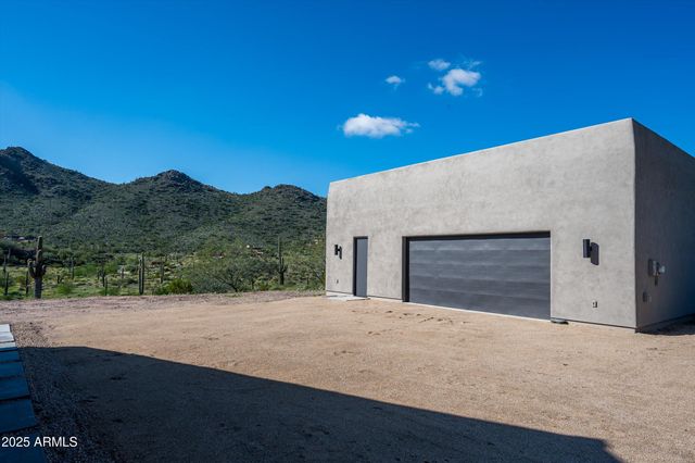 5201 E ROCKAWAY HILLS Drive, Cave Creek, AZ 85331