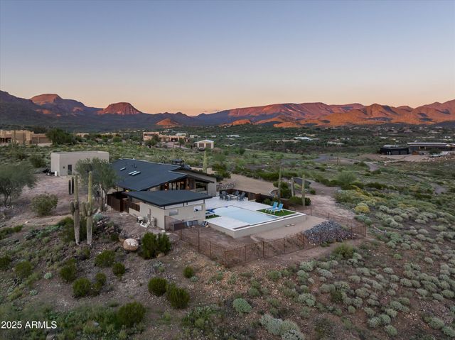 5201 E ROCKAWAY HILLS Drive, Cave Creek, AZ 85331