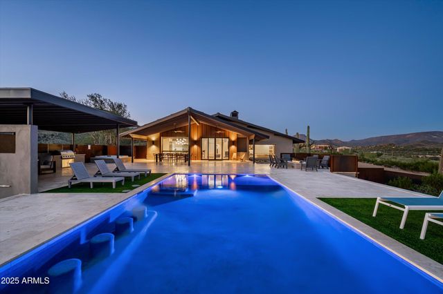 5201 E ROCKAWAY HILLS Drive, Cave Creek, AZ 85331