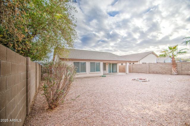 2586 W BARTLETT Way, San Tan Valley, AZ 85144