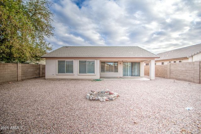 2586 W BARTLETT Way, San Tan Valley, AZ 85144