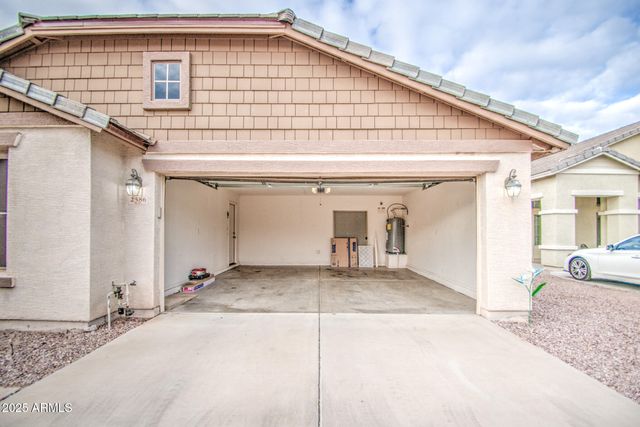 2586 W BARTLETT Way, San Tan Valley, AZ 85144