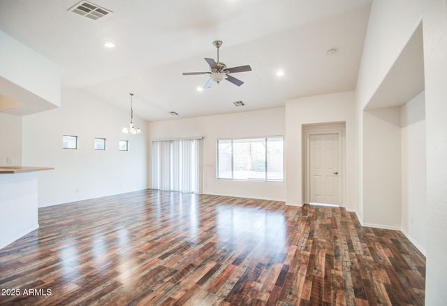 2586 W BARTLETT Way, San Tan Valley, AZ 85144