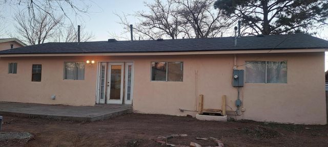 336 Conchas Street NE, Albuquerque, NM 87123