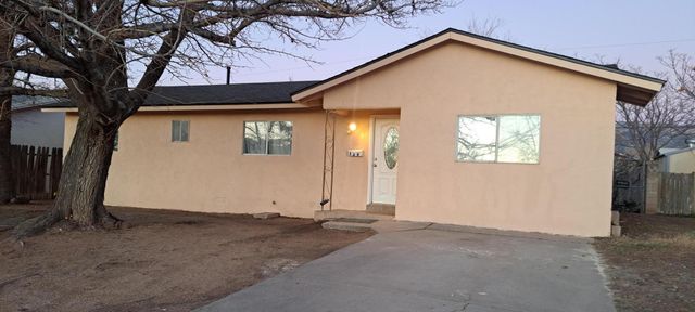 336 Conchas Street NE, Albuquerque, NM 87123