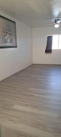 336 Conchas Street NE, Albuquerque, NM 87123