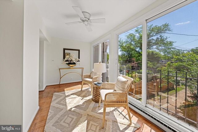 1713 SURREY LN NW, Washington, DC 20007