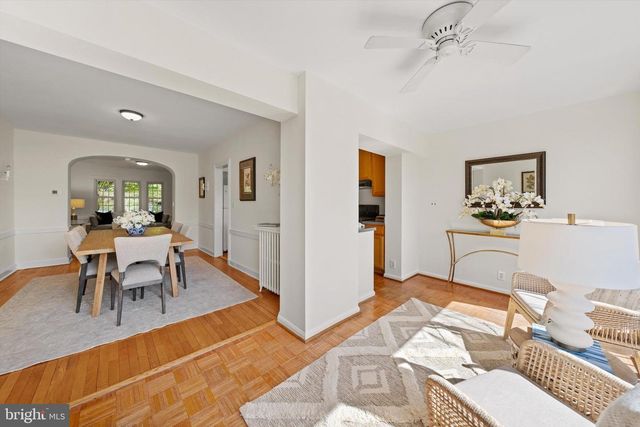 1713 SURREY LN NW, Washington, DC 20007